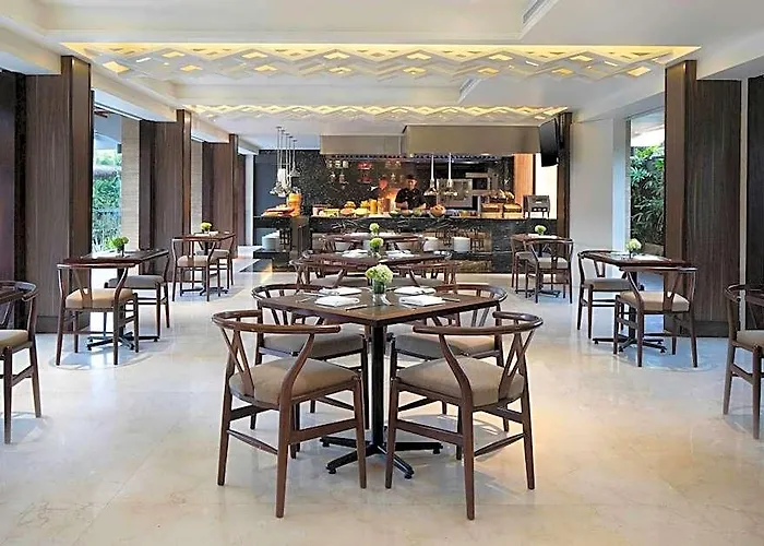 Hotel Fairfield By Marriott Bali Legian